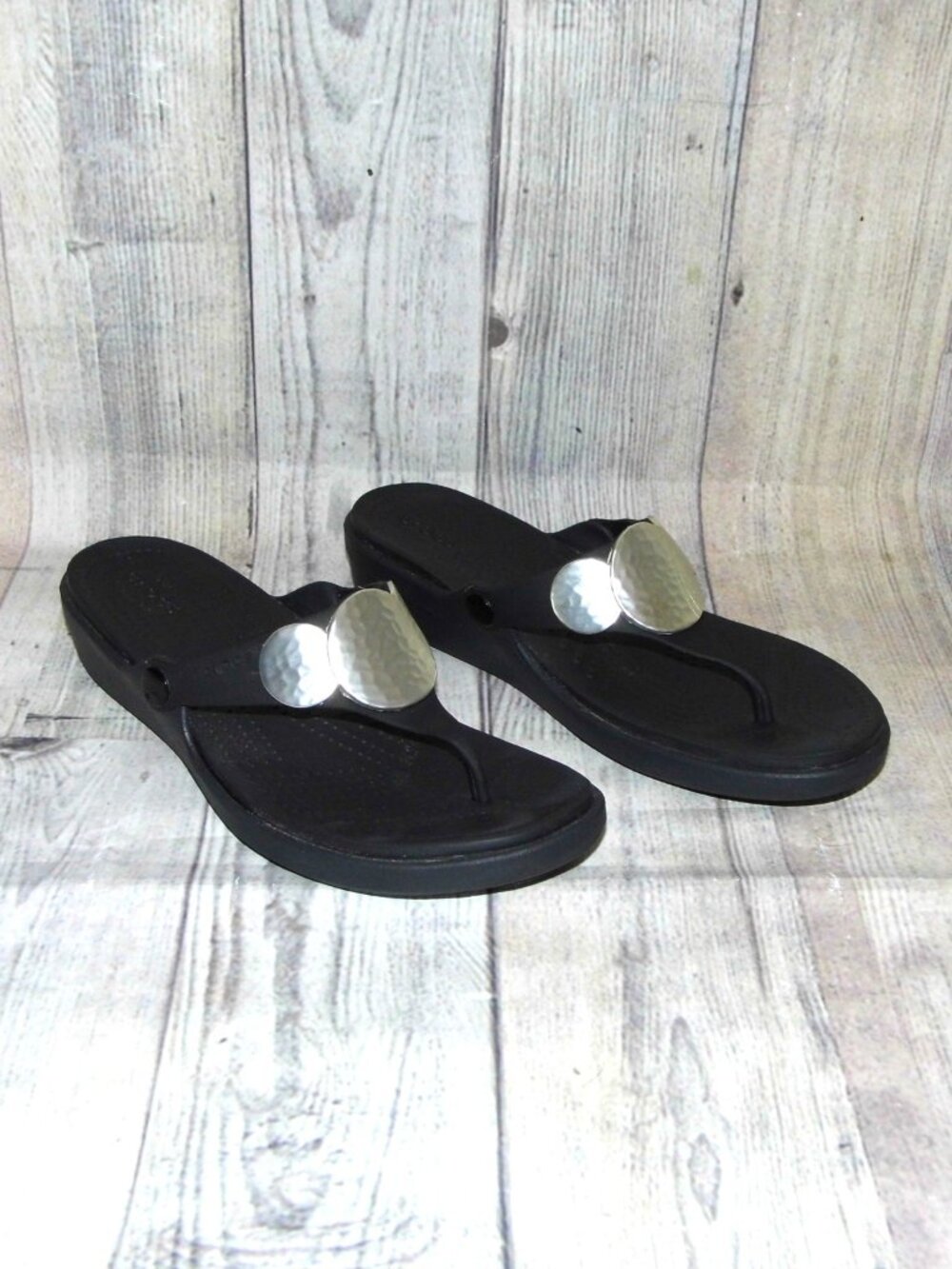 CROCS Sanrah Embellished Wedge Black Sandals Womens Size 9